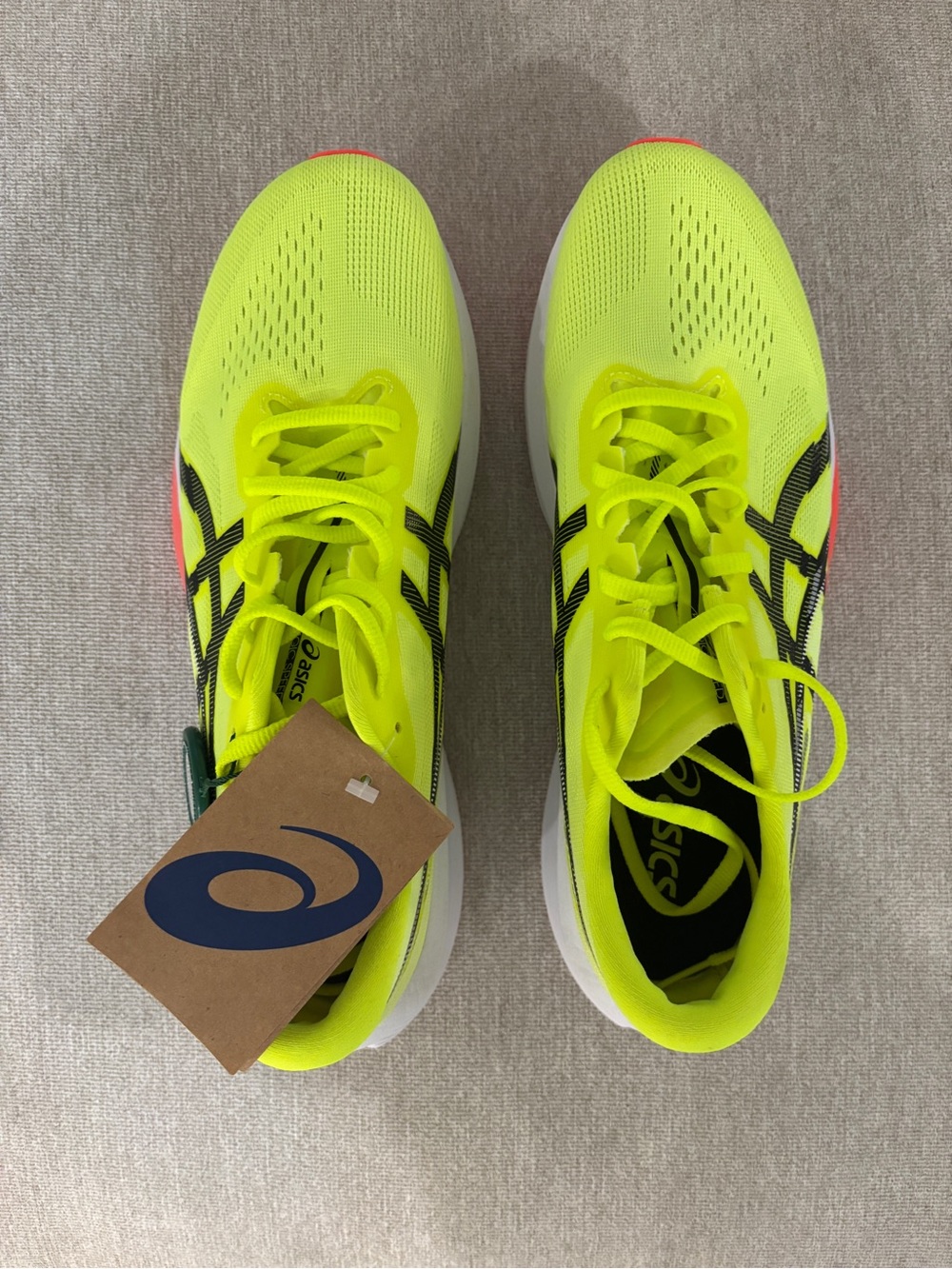 ASICS Magic Speed 4 - Picture 2 of 6